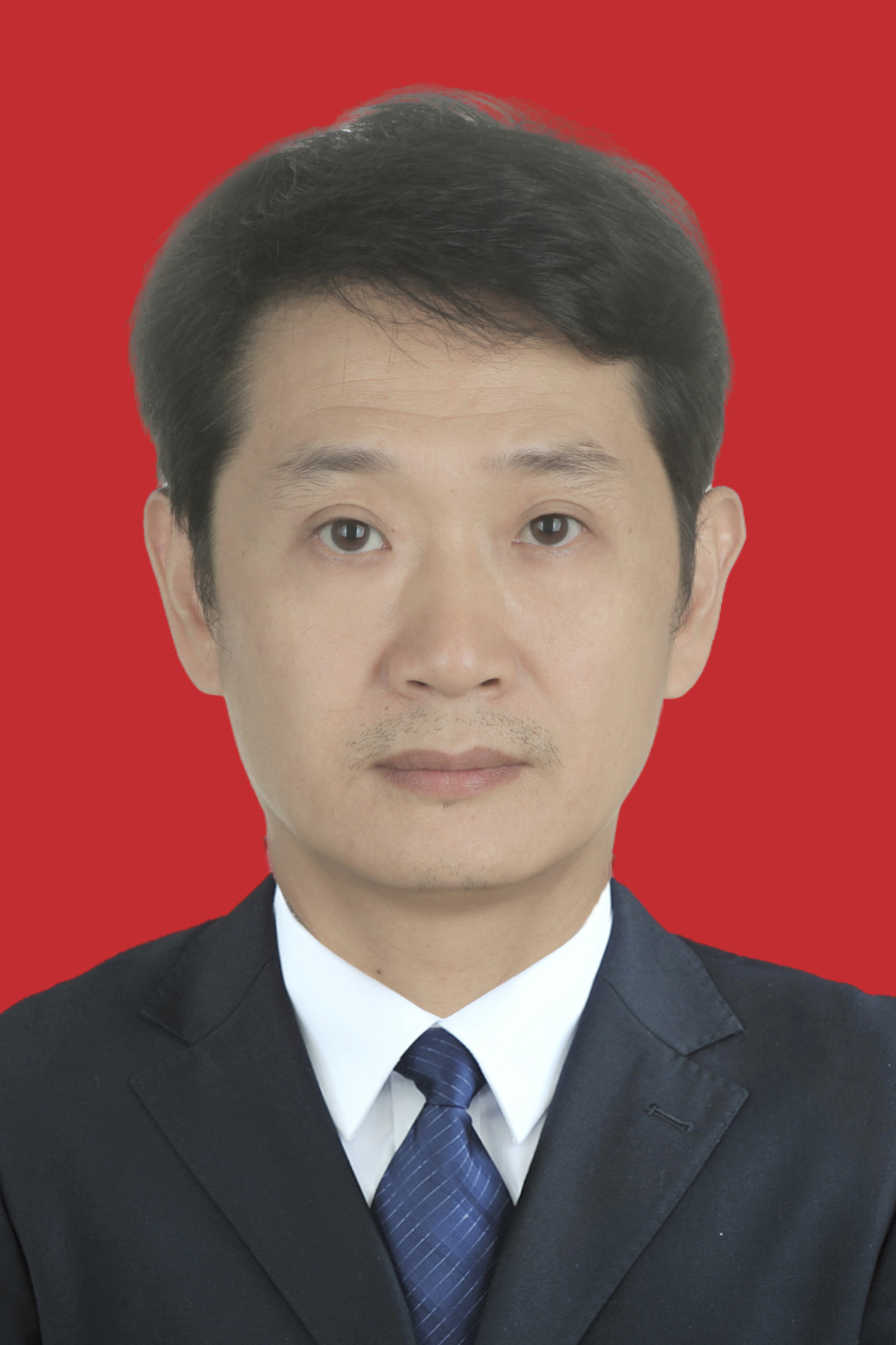罗贤春 .jpg